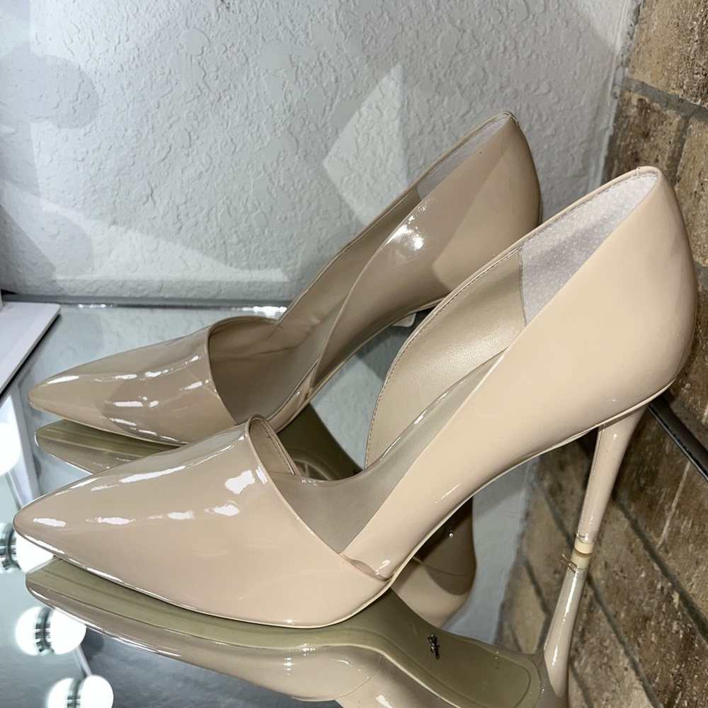 Kenneth Cole heels never worn
